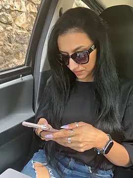 anamaria04 online show from April 2026 01:56:02 PM