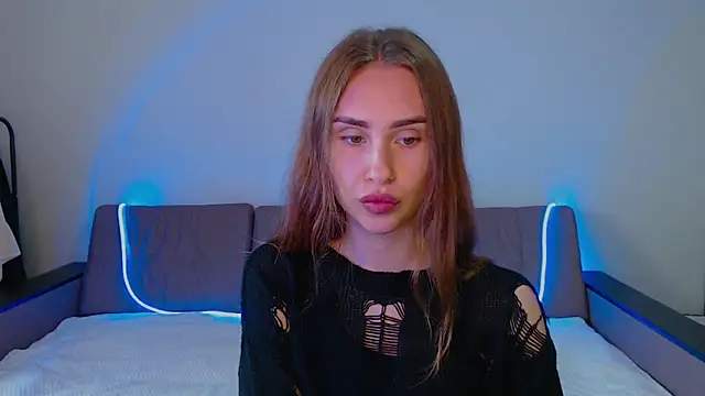 yourameliaa online show from April 2026 12:12:01 PM