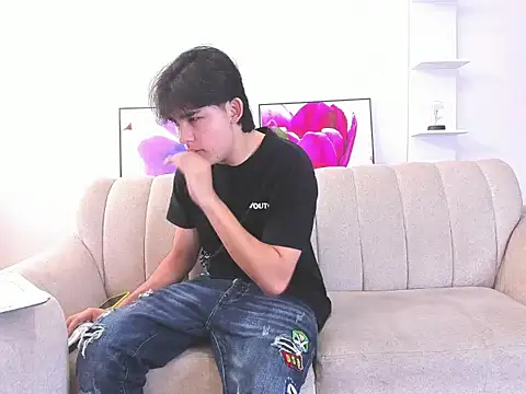 monky 0002 online show from April 2026 03:29:02 PM