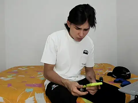 monky 0002 online show from May 2026 08:31:02 PM