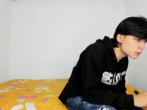monky 0002 online show from May 2026 03:39:02 PM