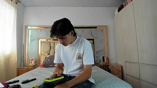 monky 0002 online show from March 2026 07:29:01 PM