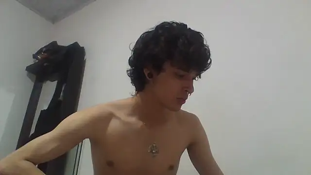 Moonandzukko online show from March 2026 08:54:02 PM