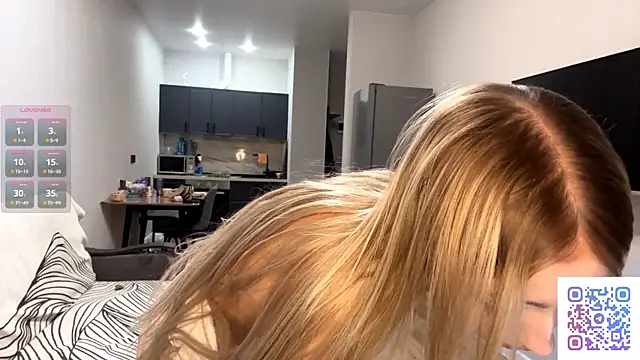 ClonedAge online show from April 2026 09:39:33 PM