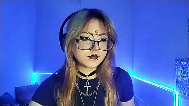 CucKuhta online show from March 2026 01:27:02 PM