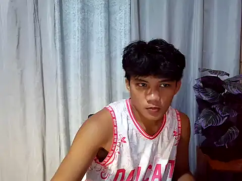 Snapshot of marksurelyhard chatting on May 2026 07:15:02 AM marksurelyhard online show from May 2026 07:15:02 AM
