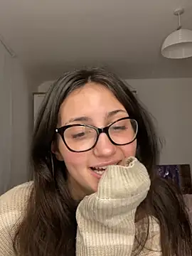 Ellamay06 online show from March 2026 08:27:02 PM