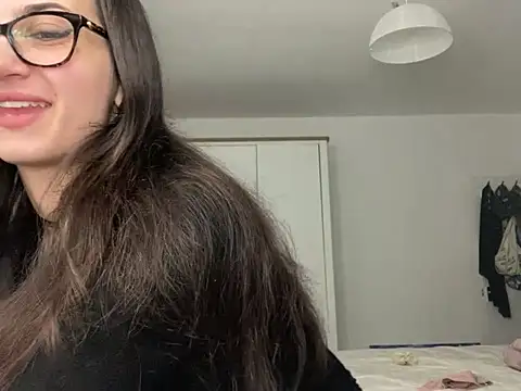 Ellamay06 online show from April 2026 07:49:01 PM