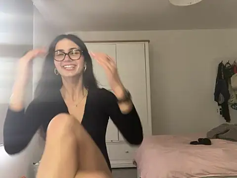 Ellamay06 online show from May 2026 05:43:02 PM