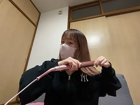 Snapshot of airi-ai0302 chatting on May 2026 05:10:02 PM airi-ai0302 online show from May 2026 05:10:02 PM