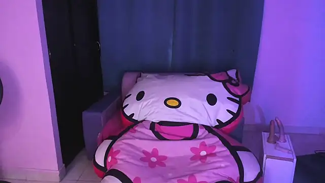 doll katiuska online show from June 2026 12:17:02 PM
