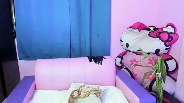 doll katiuska online show from June 2026 12:10:02 PM