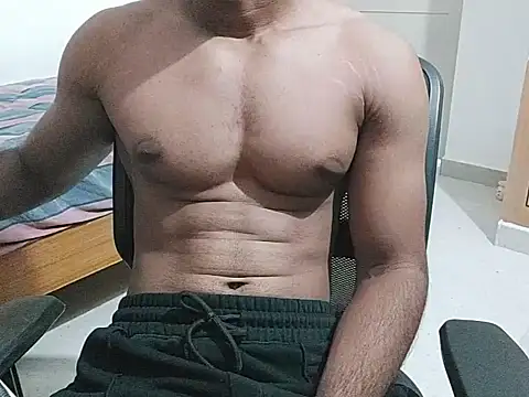 Snapshot of kratosTheHunk chatting on June 2026 11:18:02 AM kratosTheHunk online show from June 2026 11:18:02 AM