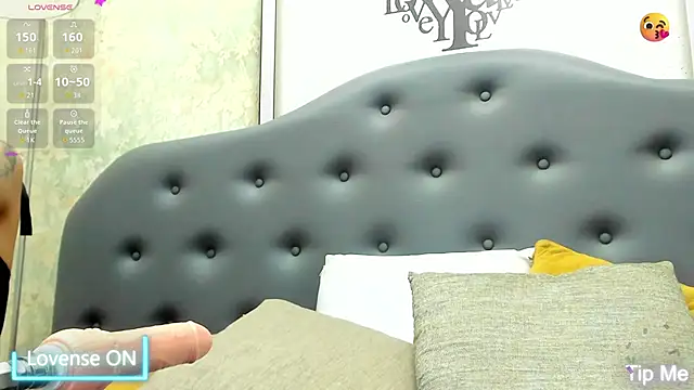 Steissy cossio online show from March 2026 02:35:02 PM