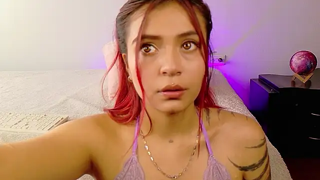 Snapshot of Sophie_Evanns_ chatting on March 2026 06:03:01 PM Sophie Evanns online show from March 2026 06:03:01 PM