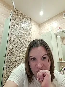 LaraHarper online show from April 2026 10:32:01 PM