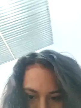 Ximenadeluxe online show from March 2026 11:39:02 AM