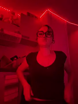 Claraaaaa06 online show from April 2026 07:59:01 PM