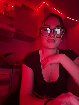 Claraaaaa06 online show from April 2026 08:37:01 PM