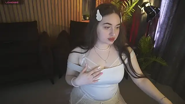 RapunzelAngel online show from May 2026 06:06:01 AM