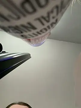 BeeMay22 online show from March 2026 08:59:02 AM