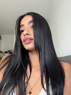 Bella Smithe online show from April 2026 04:47:02 PM