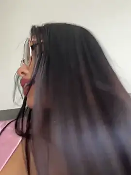 Bella Smithe online show from April 2026 04:02:01 PM