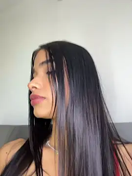 Bella Smithe online show from April 2026 02:12:02 PM