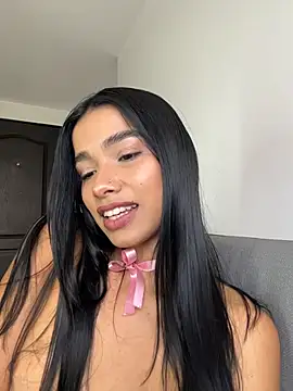 Bella Smithe online show from April 2026 01:26:01 PM