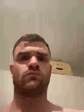 ukhungstud26 online show from May 2026 09:33:02 PM