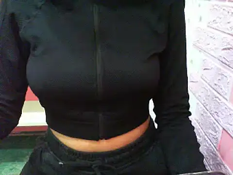 lolit cat online show from April 2026 11:17:01 PM