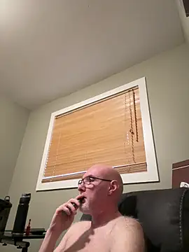 dwreck1974 online show from March 2026 10:54:02 PM