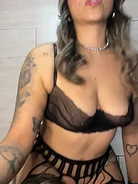 stefanyqueen69 online show from April 2026 02:51:02 PM