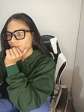 KathLovee online show from May 2026 03:10:01 PM