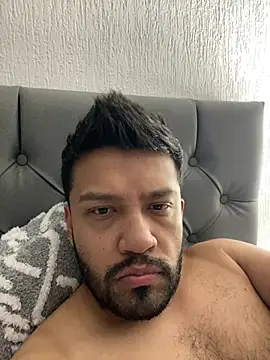 Snapshot of leonartho223 chatting on March 2026 03:29:01 AM leonartho223 online show from March 2026 03:29:01 AM