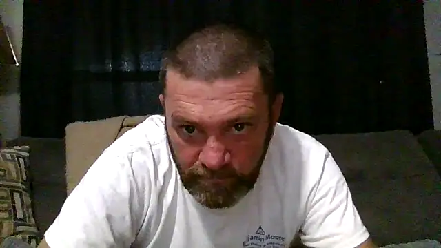Snapshot of Beaededpainter chatting on July 2026 08:42:02 PM Beaededpainter online show from July 2026 08:42:02 PM