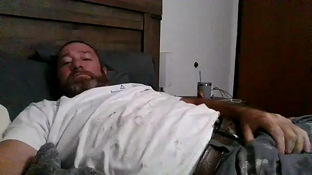 Snapshot of Beaededpainter chatting on June 2026 07:08:02 PM Beaededpainter online show from June 2026 07:08:02 PM