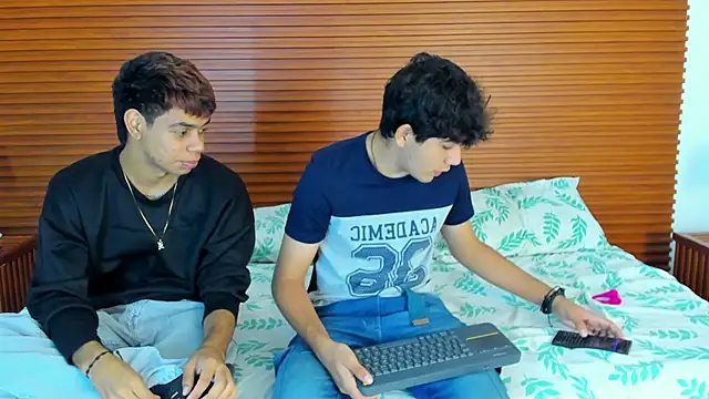 peakk twiinns online show from March 2026 11:36:02 AM