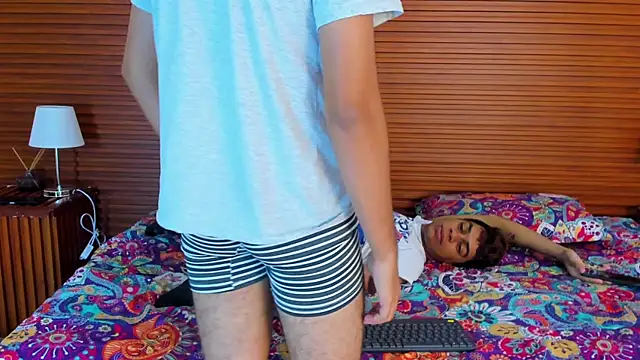 peakk twiinns online show from April 2026 11:47:01 AM