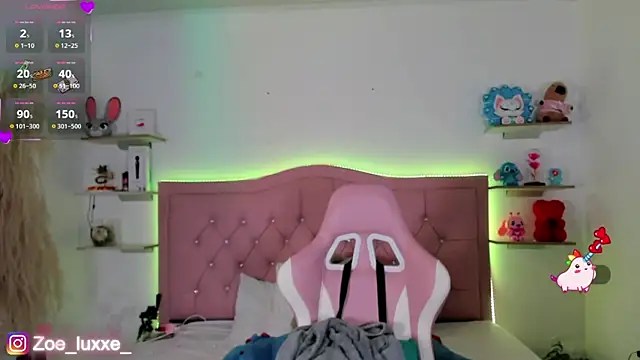 Zoe Luxxe  online show from May 2026 09:07:02 PM