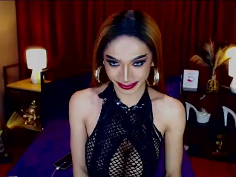 Snapshot of KieraLee chatting on April 2026 02:27:02 AM KieraLee online show from April 2026 02:27:02 AM