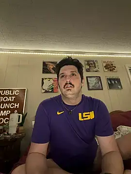 PoundedCajunGuy93 online show from May 2026 03:28:01 AM
