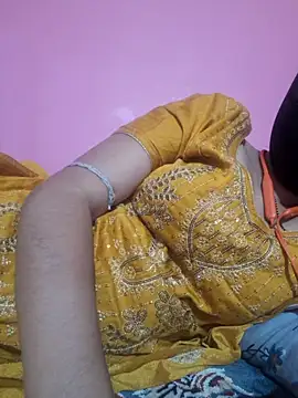 Snapshot of Couple_hot999 chatting on May 2026 02:45:01 PM Couple hot999 online show from May 2026 02:45:01 PM