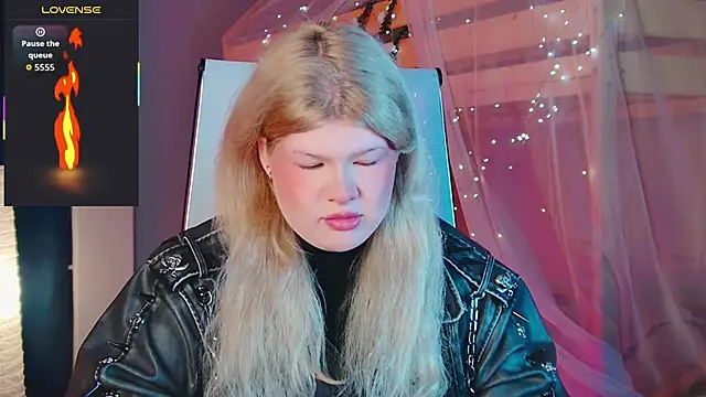 LilithNlsn online show from April 2026 03:51:02 AM