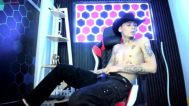 Max Hader  online show from March 2026 03:55:01 AM