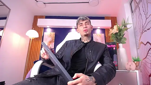 Max Hader  online show from March 2026 11:40:01 PM