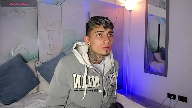 Max Hader  online show from April 2026 03:42:01 AM