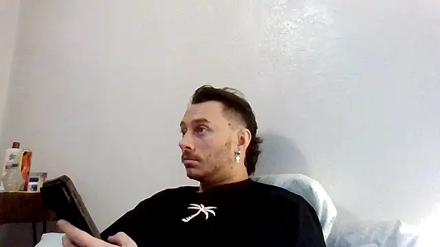 Snapshot of TallHungandCloudy69 chatting on March 2026 01:55:01 AM TallHungandCloudy69 online show from March 2026 01:55:01 AM