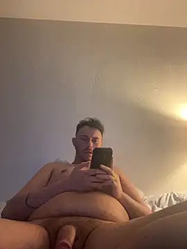 Snapshot of TallHungandCloudy69 chatting on March 2026 01:46:01 AM TallHungandCloudy69 online show from March 2026 01:46:01 AM