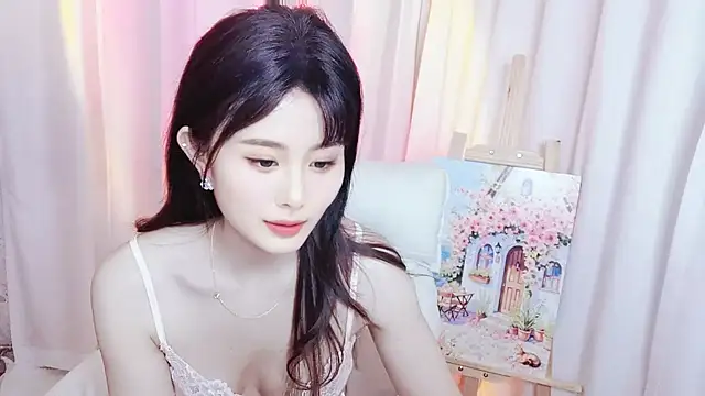Snapshot of Mia_168 chatting on May 2026 12:31:01 PM Mia 168 online show from May 2026 12:31:01 PM